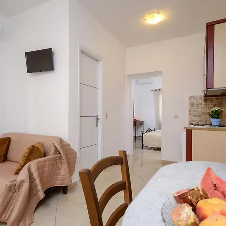 Gaitani Plaka Naxos Lejlighedshotel