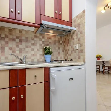 Gaitani Plaka Naxos 3*