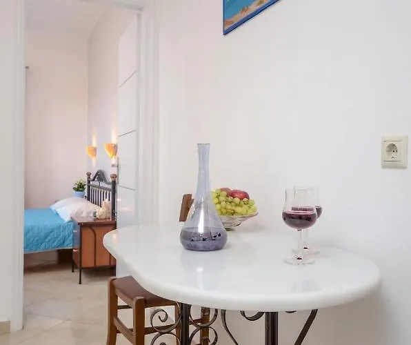 Gaitani Plaka Naxos Hotel apartamentowy 3*