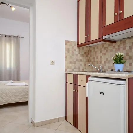 Gaitani Plaka Naxos Апарт-отель