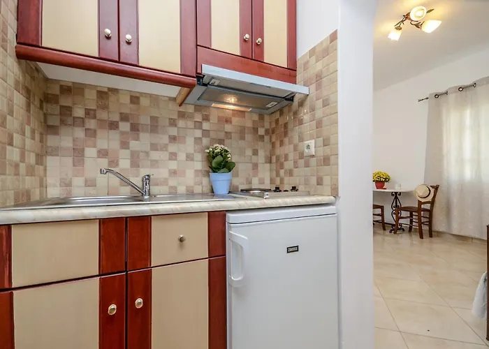 Gaitani Plaka Naxos 3*